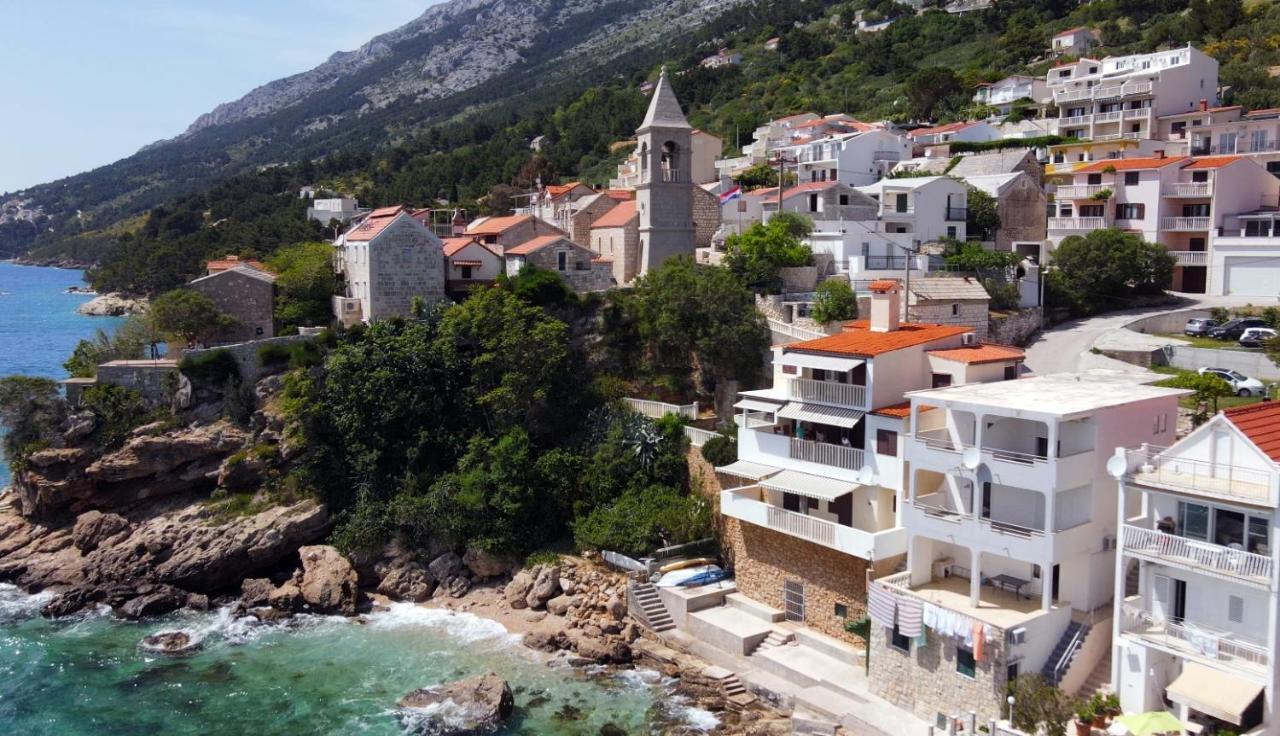Apartments By The Sea Pisak, Omis - 1018 Экстерьер фото