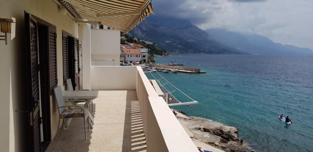 Apartments By The Sea Pisak, Omis - 1018 Экстерьер фото